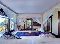 Villa Sungai Tinggi, Upstairs bedroom